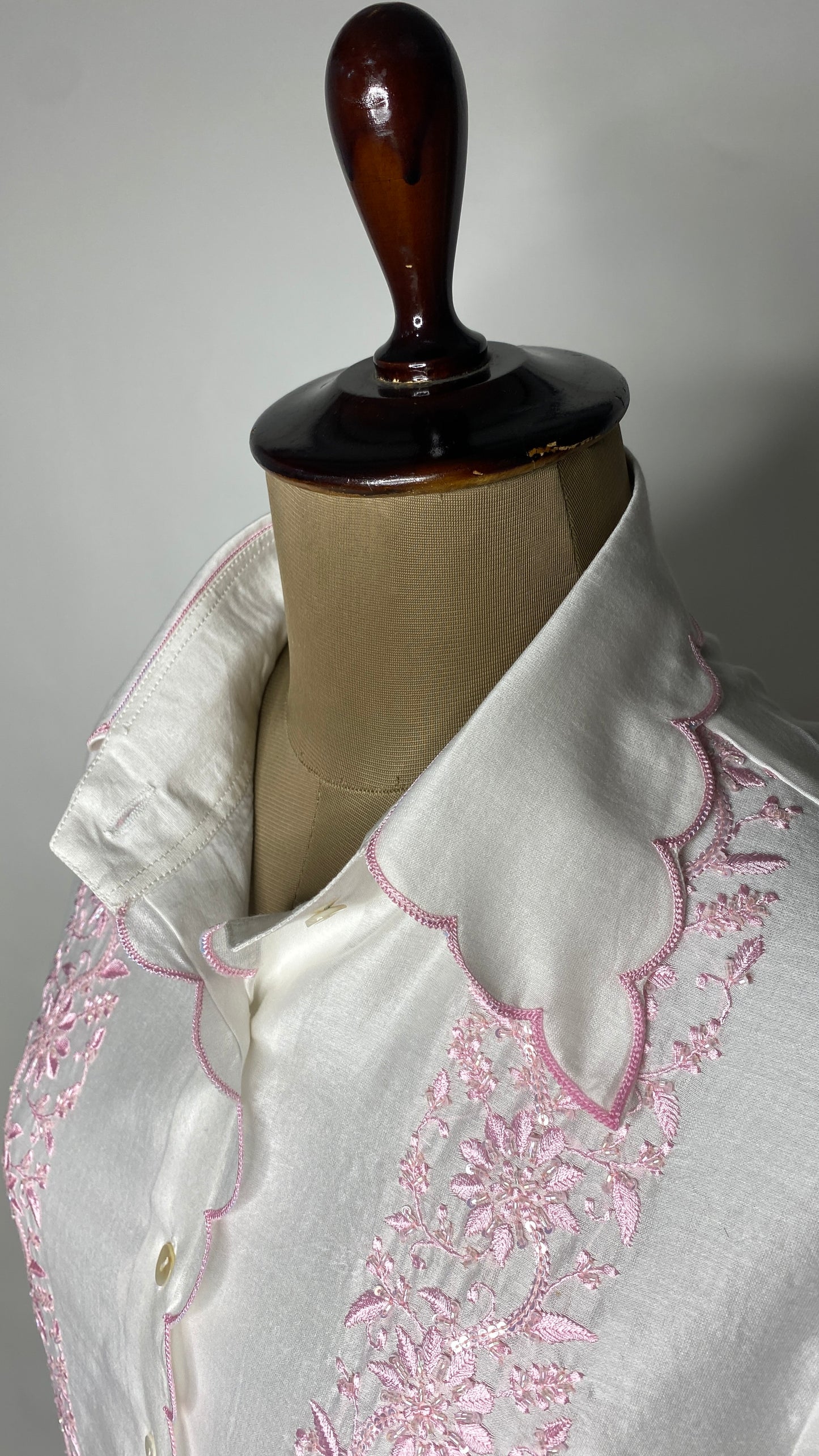 White Scallop Collar Chikankari Shirt