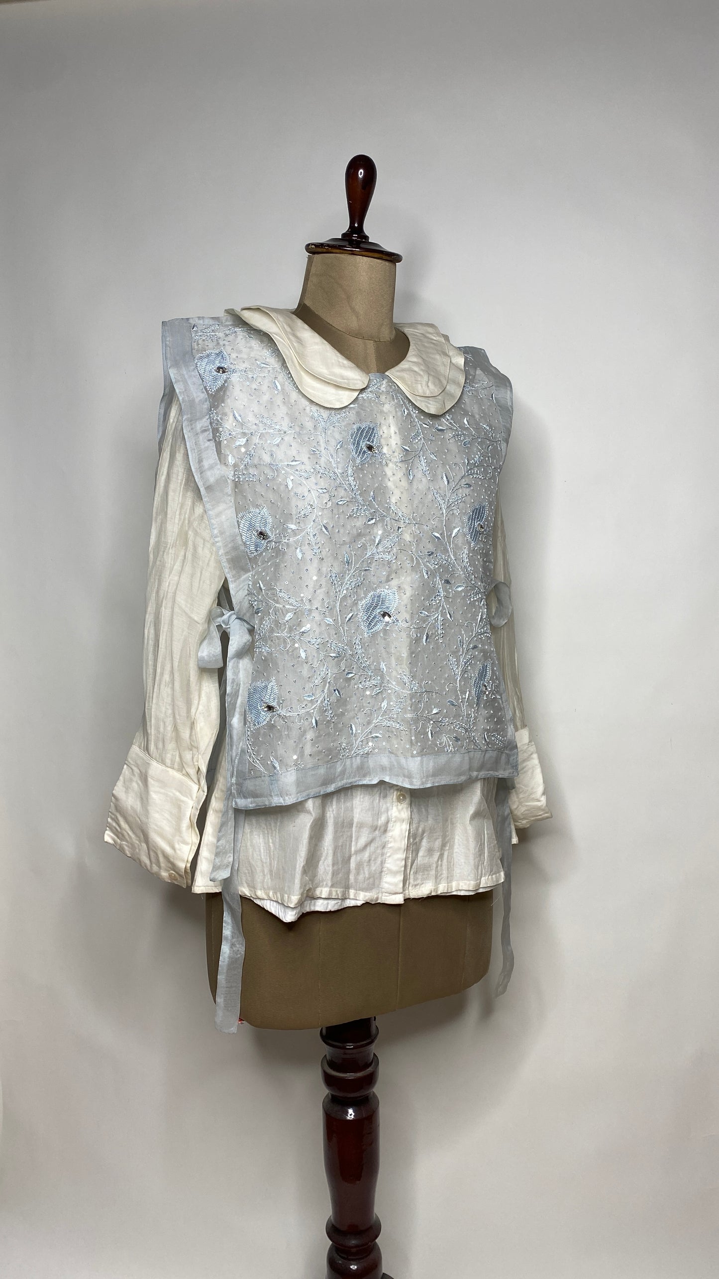 Powder Blue Jaali Bib