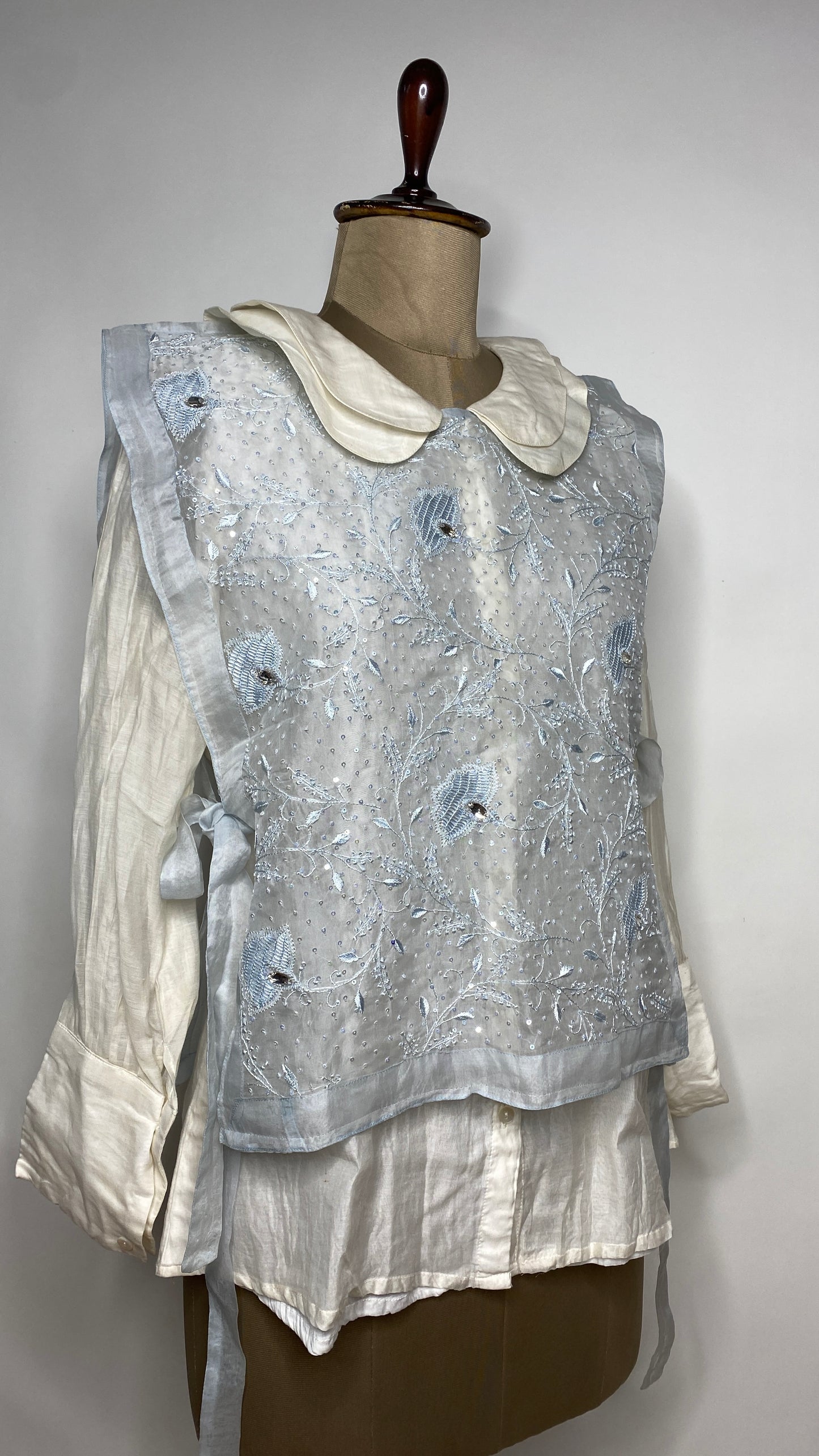 Powder Blue Jaali Bib