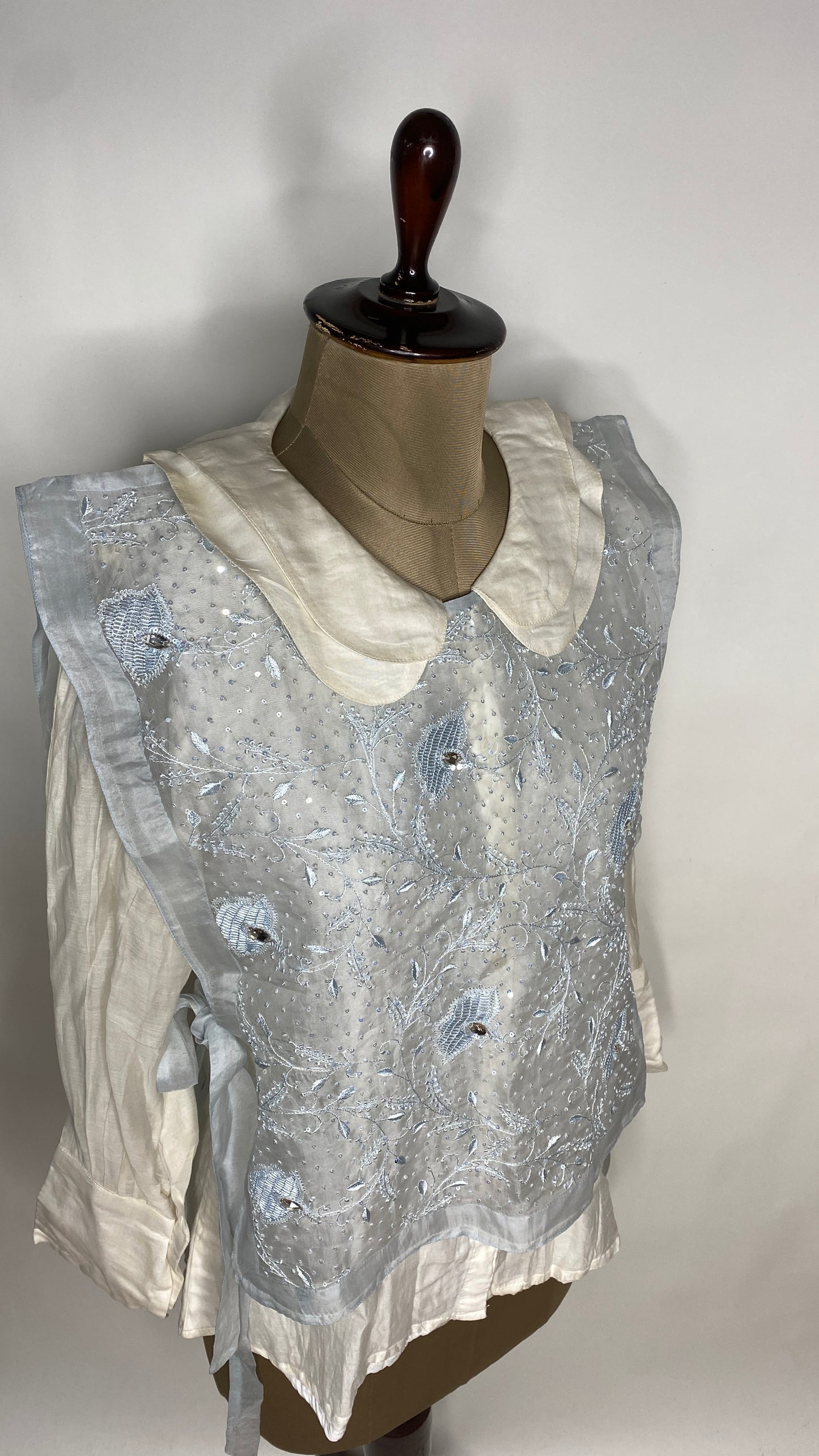 Powder Blue Jaali Bib