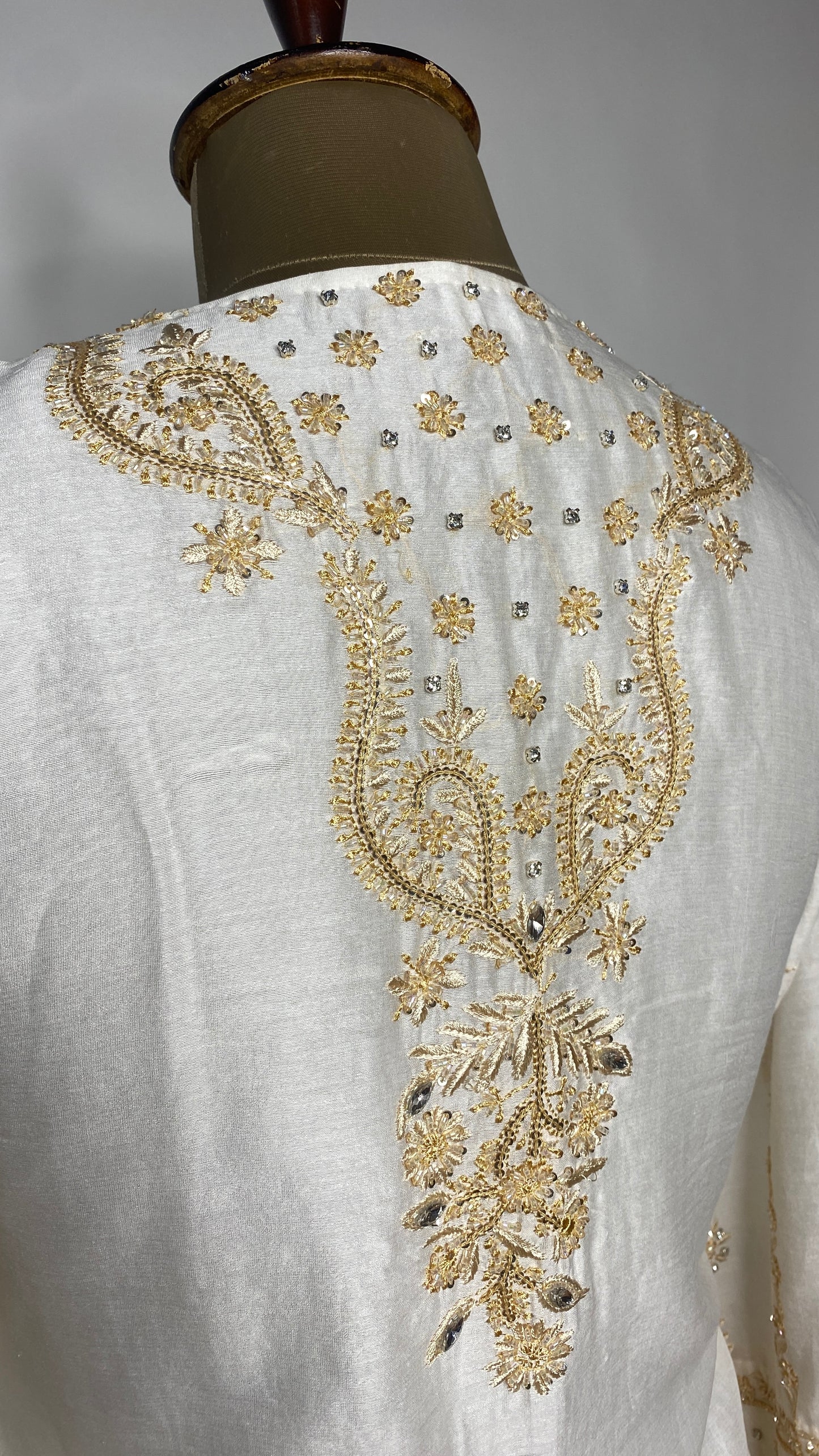 Ivory Chanderi Chikankari & Stonework Kurta Set