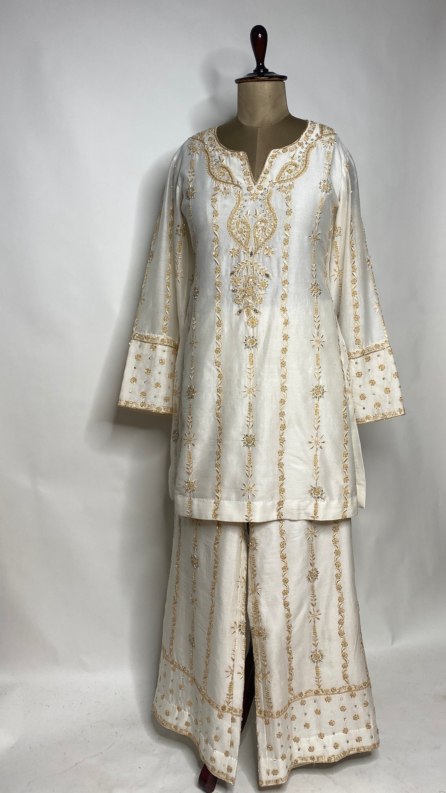 Ivory Chanderi Chikankari & Stonework Kurta Set