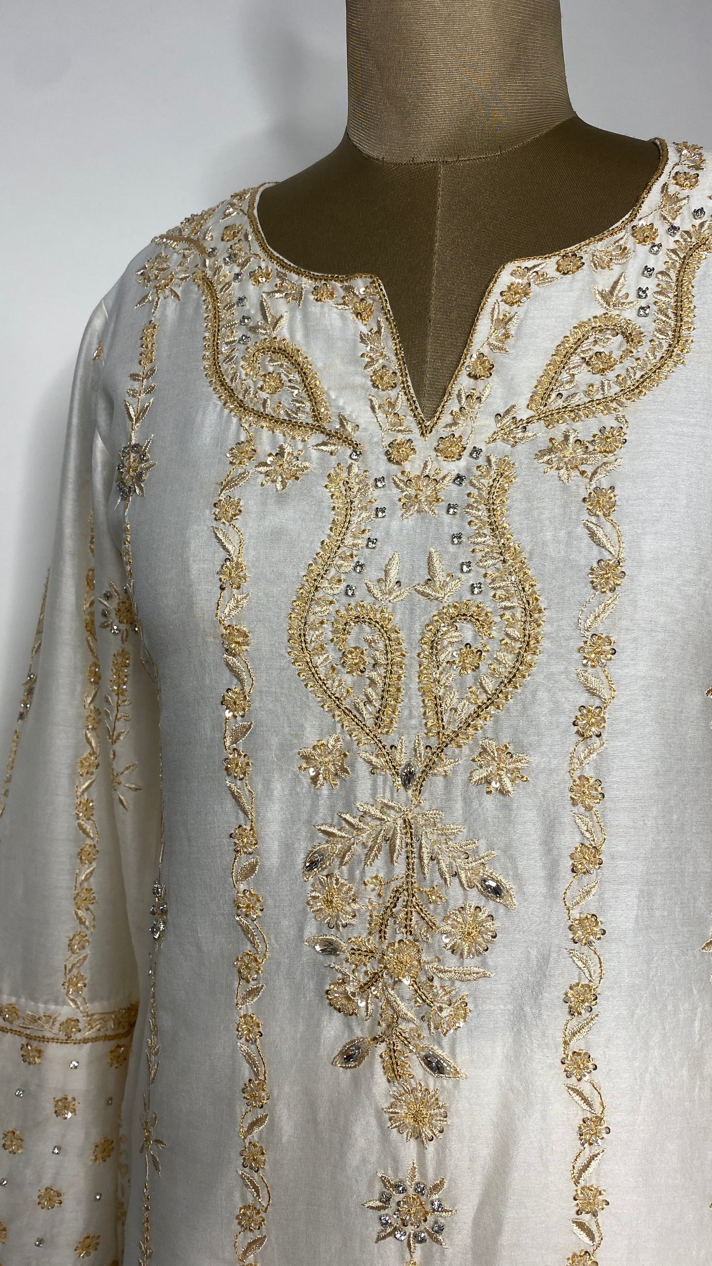 Ivory Chanderi Chikankari & Stonework Kurta Set