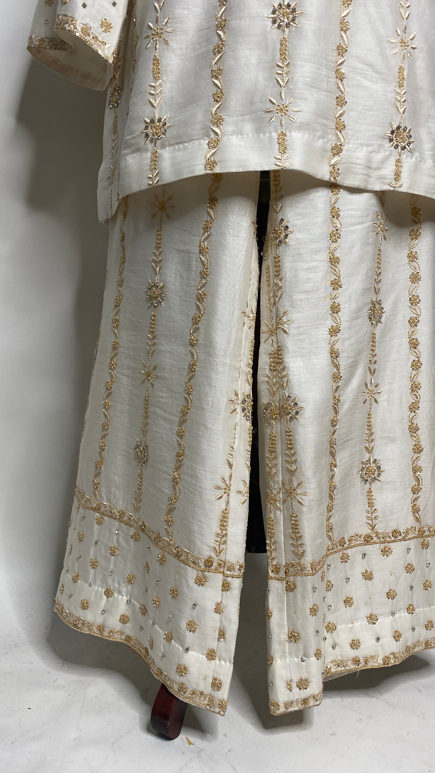Ivory Chanderi Chikankari & Stonework Kurta Set
