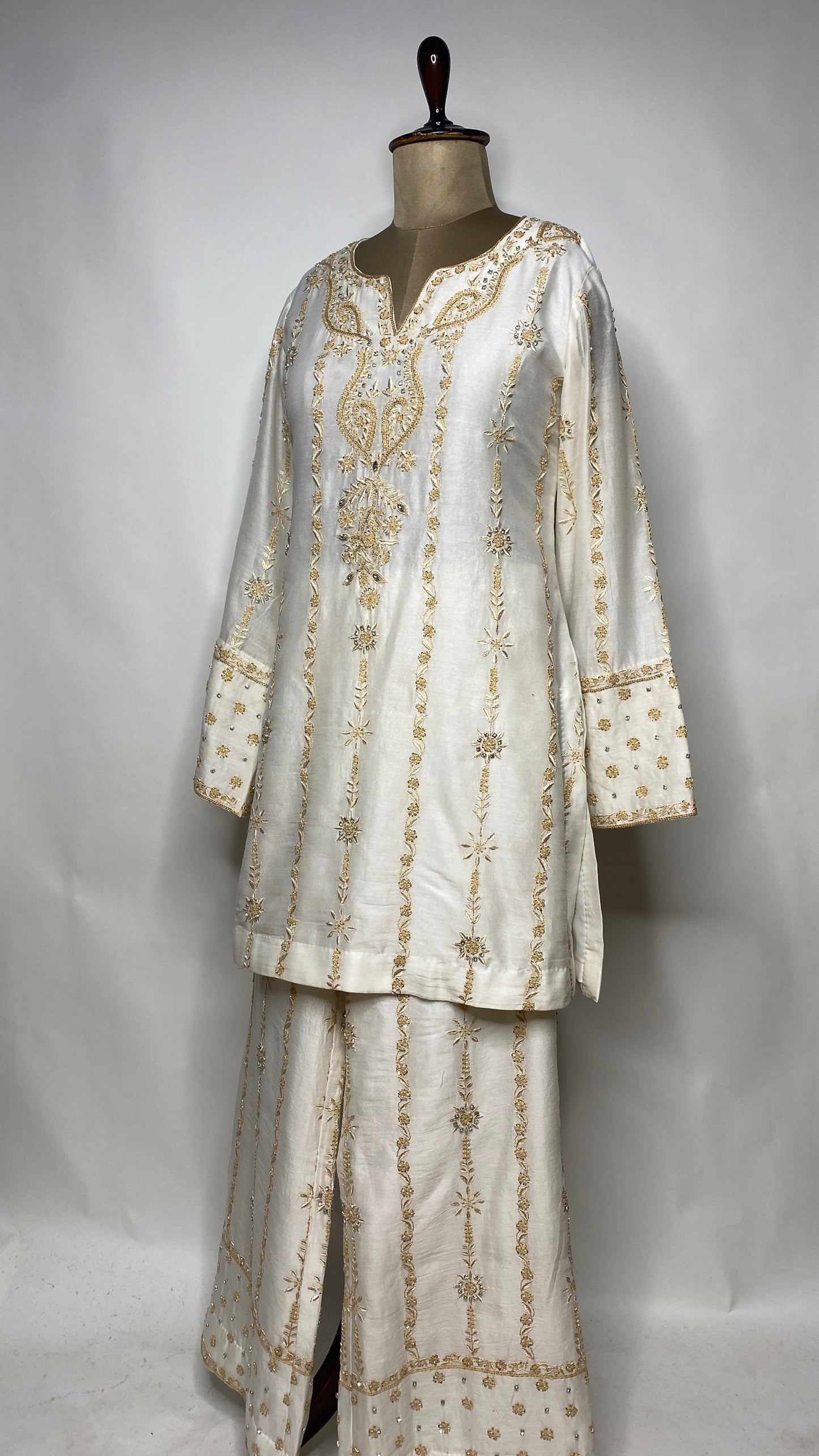 Ivory Chanderi Chikankari & Stonework Kurta Set