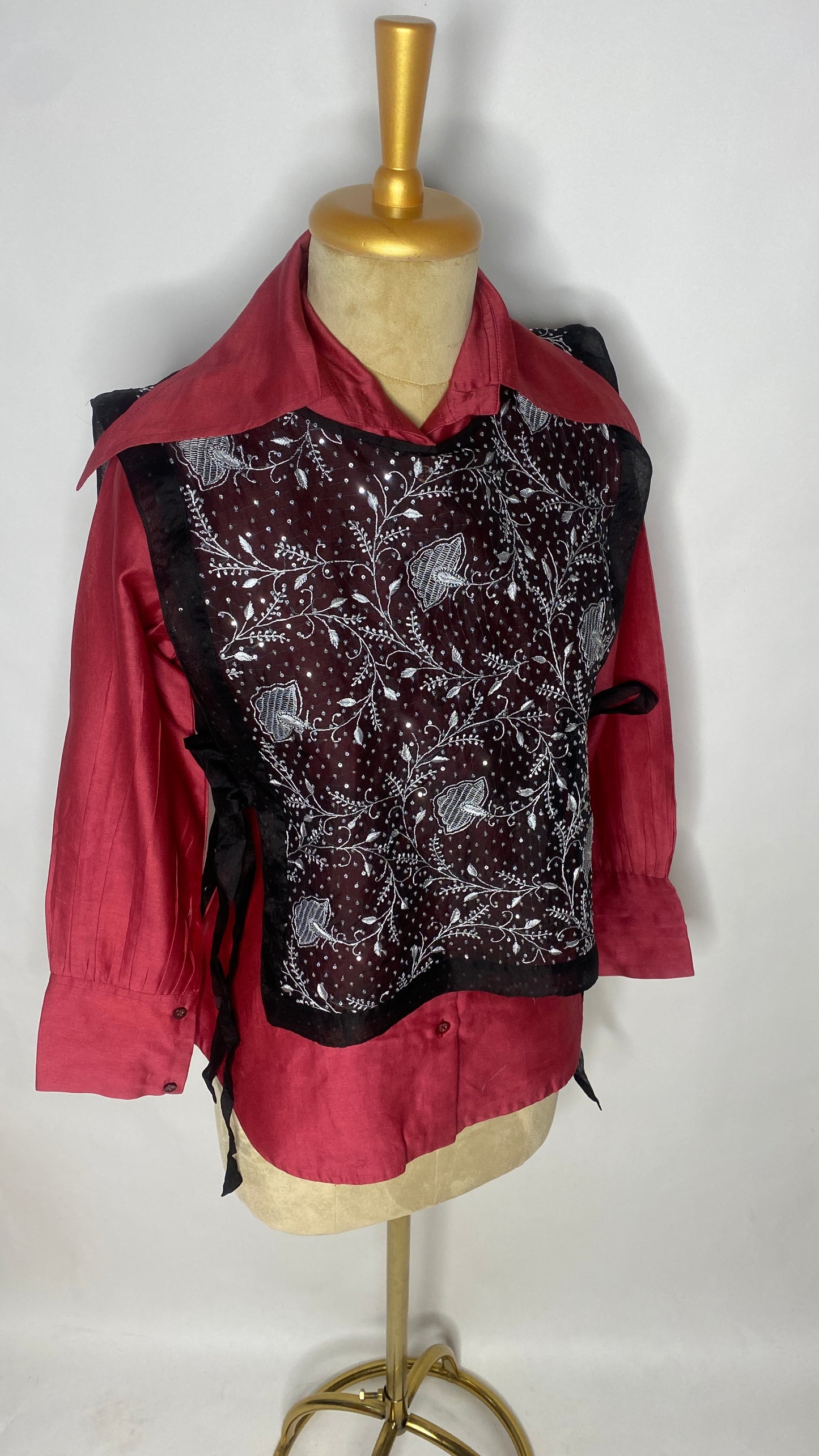 Black Jaali Bib
