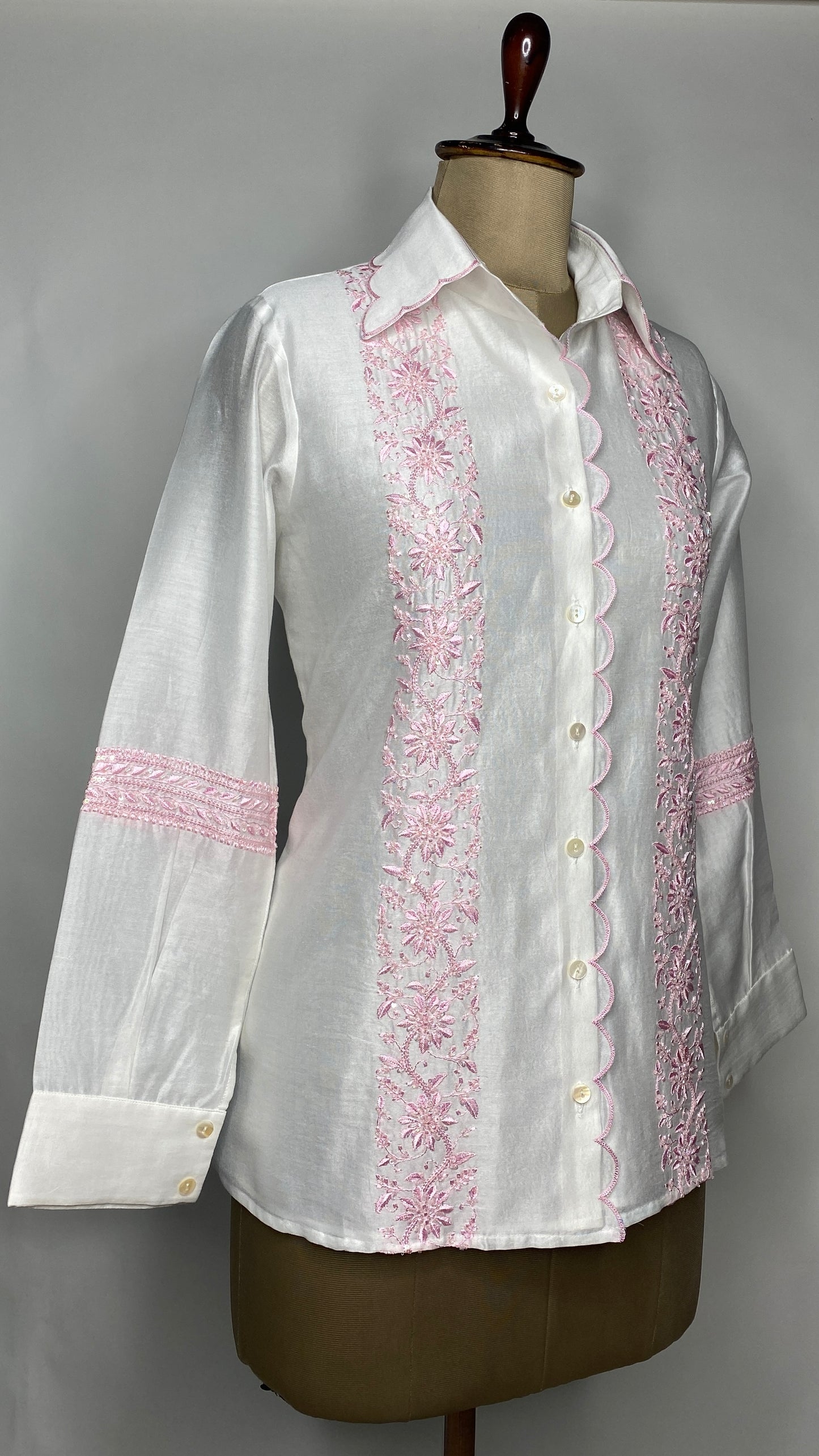 White Scallop Collar Chikankari Shirt