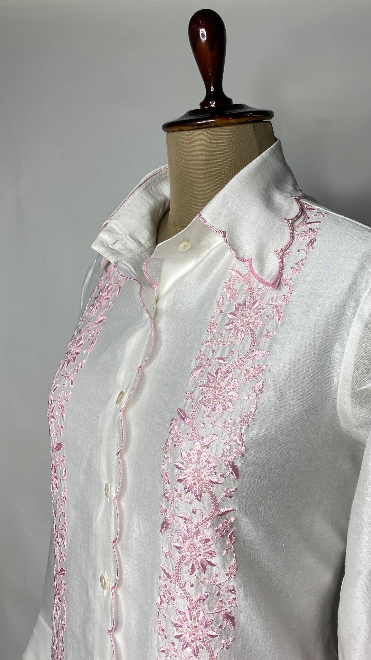 White Scallop Collar Chikankari Shirt